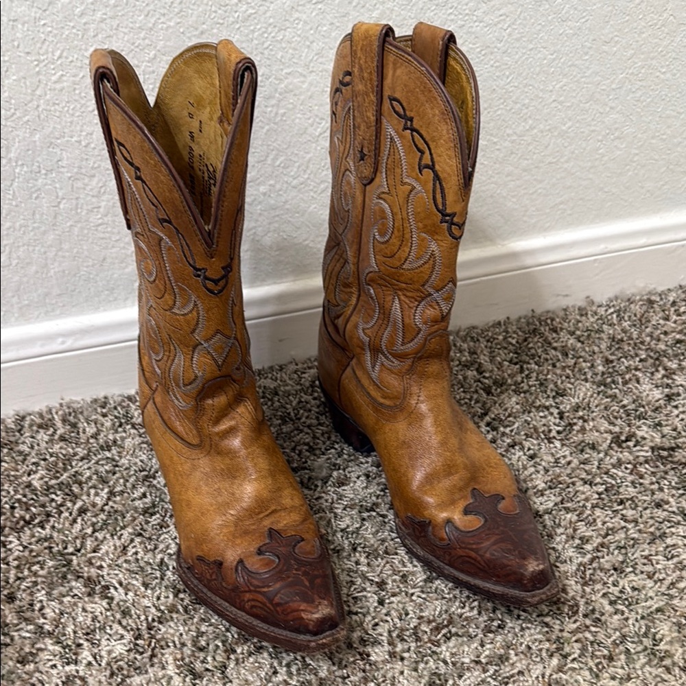 Tony Lama Brown Heeled Boots Leather